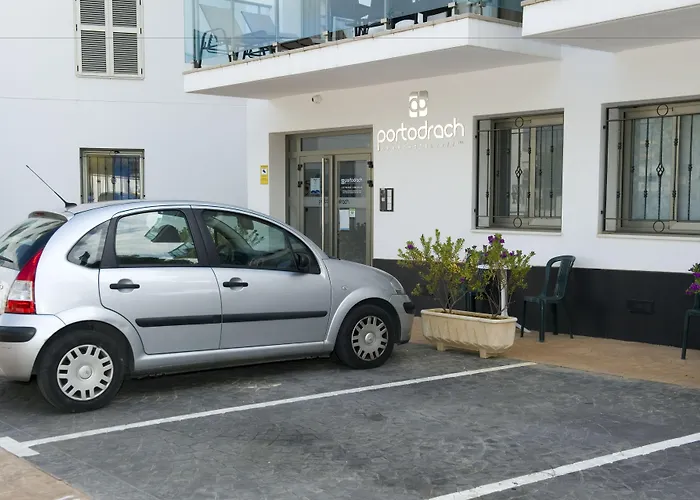 Porto Drach Aparthotel & Suites