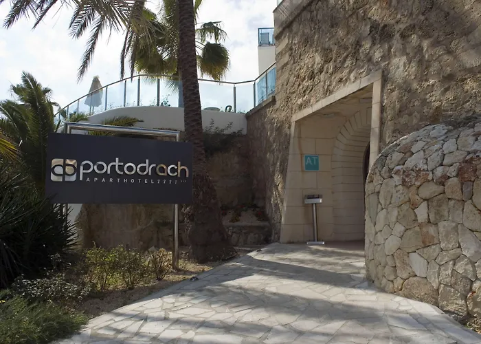 Porto Drach Aparthotel & Suites