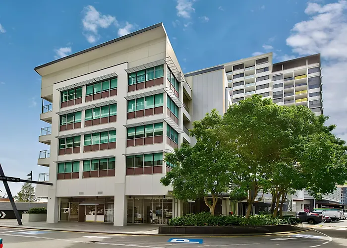 Link Portside Wharf Apartment