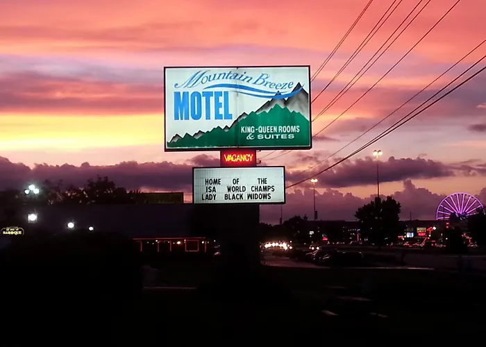 Motel: Mountain Breeze Motel