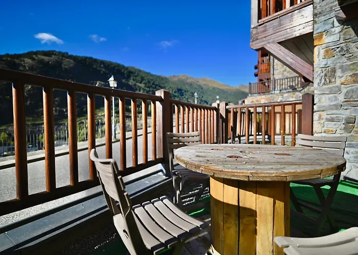 Apartamento en Soldeu con terraza, vistas y parking I Guineu