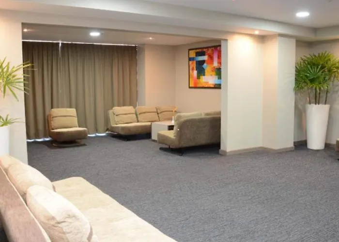 Ratsun Nadi Airport Apartment Hotel