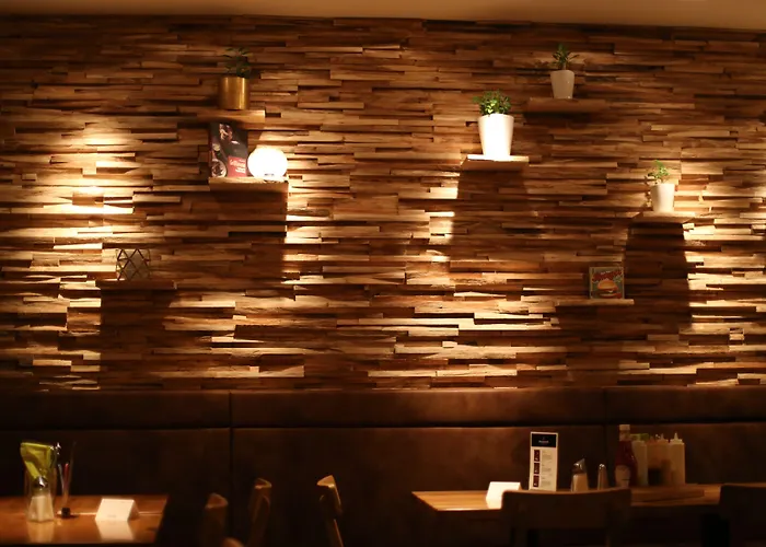 Beach hotel: Hotel Five