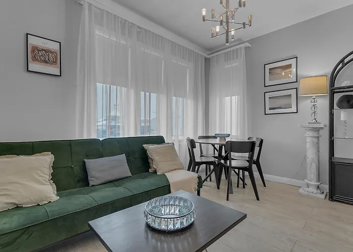 Castle Inn Apartments - Downtown Keflavik