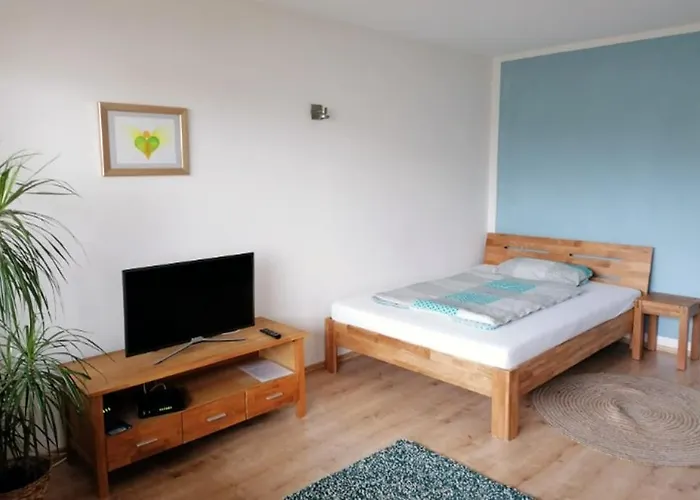 Schoene Wohnung Mit Balkon, Zentrumnah