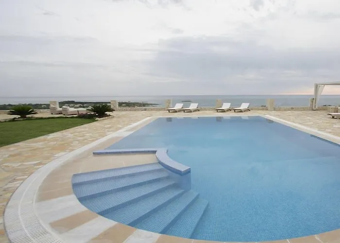 Agnanti Suites