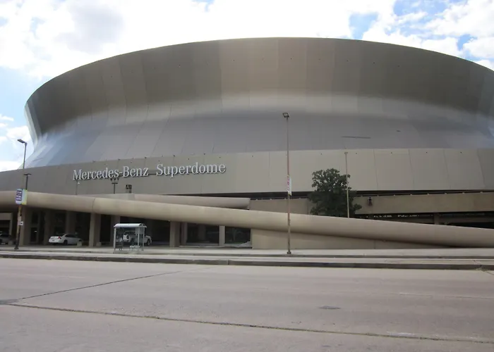 Comfortable Rooms Near All Nola Hot Spots