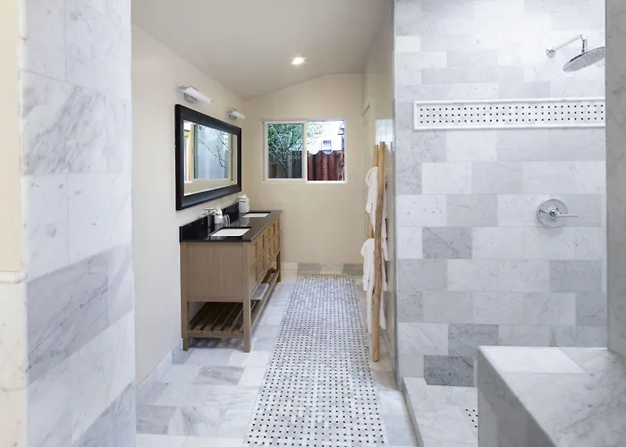 Rockhouse Suites