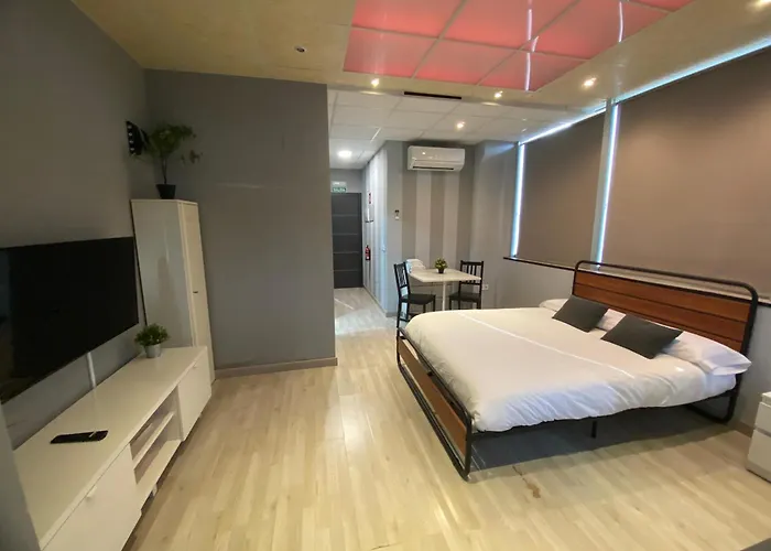 Estudios 85 - Cerca De Madrid, Toledo Y Parque Warner