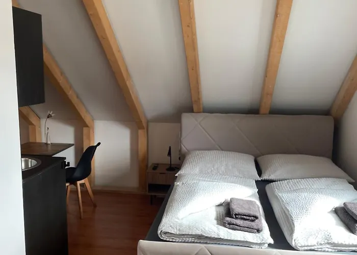 Schoenes Und Modernes Apartment Vs
