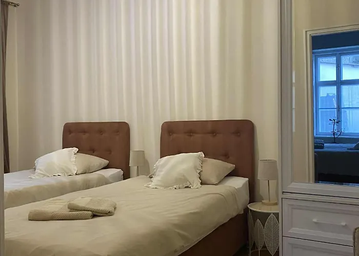 Patak & Stone Apartman