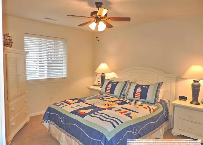 Lake Front And Calm Waters At Miramar 3Br 2Ba