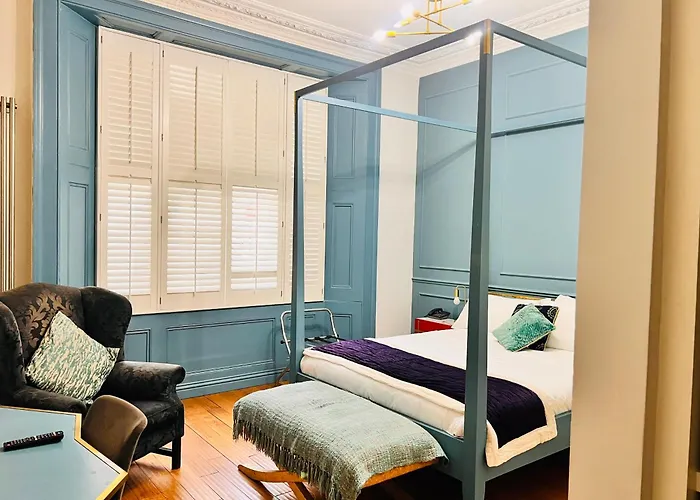 Hotel familiar: New Linden Hotel