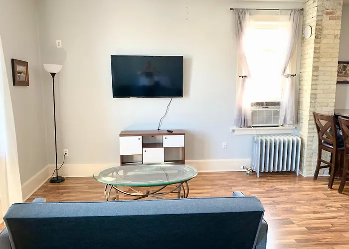 Lg Lofts -1 Bedroom Unit In Kiel Close To Road America Elkhart Lake