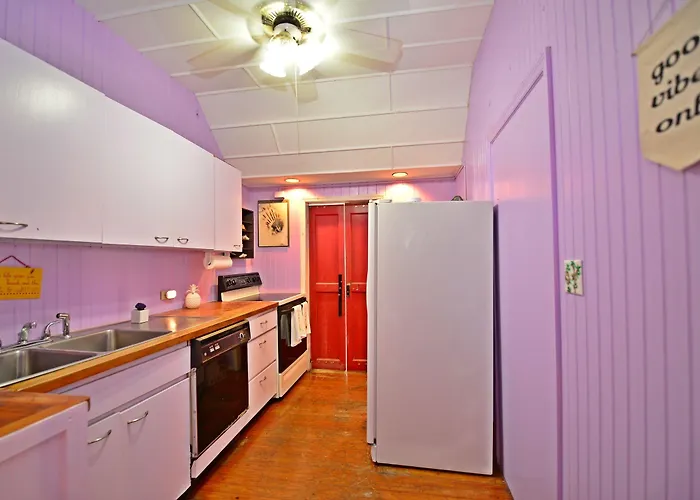Historic Apartment In The Heart Of Christiansted