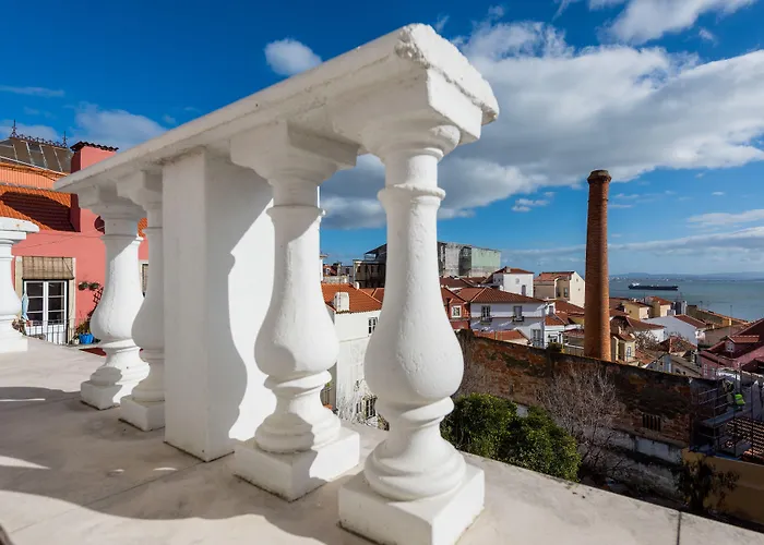 Alfama - Lounge Suites