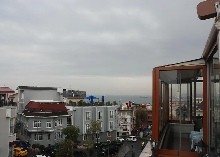 La Mer Boutique Hotel