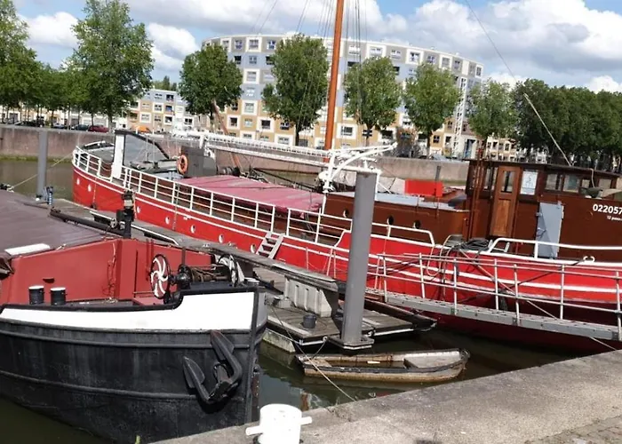 Familiehotel: Boat Hotel SIX Rotterdam