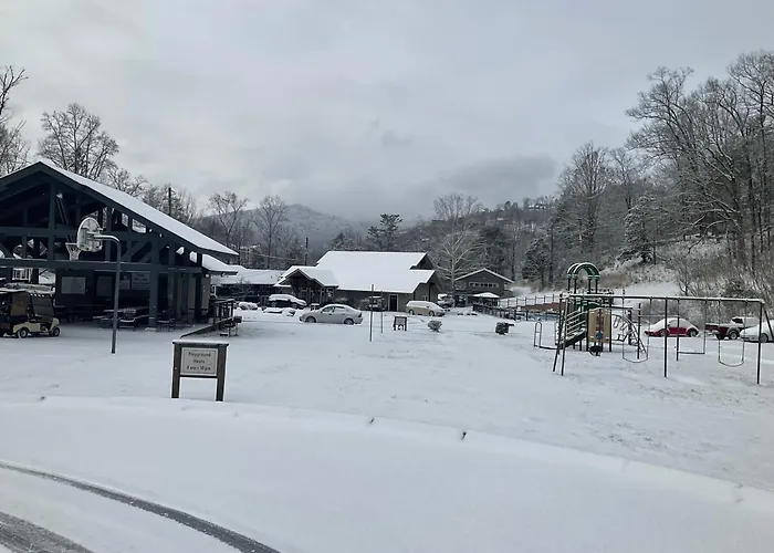 Carr'S Northside And Cottages