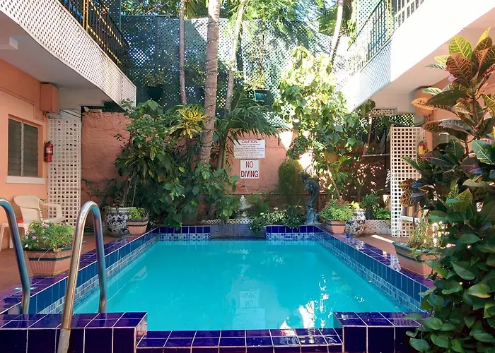 Towne Hotel