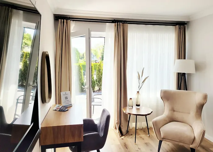 Hochwertige Ferienwohnung Mit Sonnenterrasse & Gartenblick, Nur Wenige Gehminuten Zum Strand