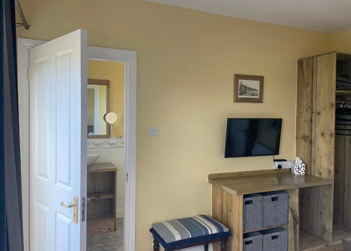 Beautiful One Bed With Stunning Sea View