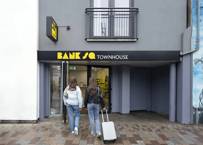 Pension Guide Bank Square Town House