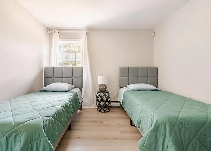 Cozy Apartment Near Legoland!