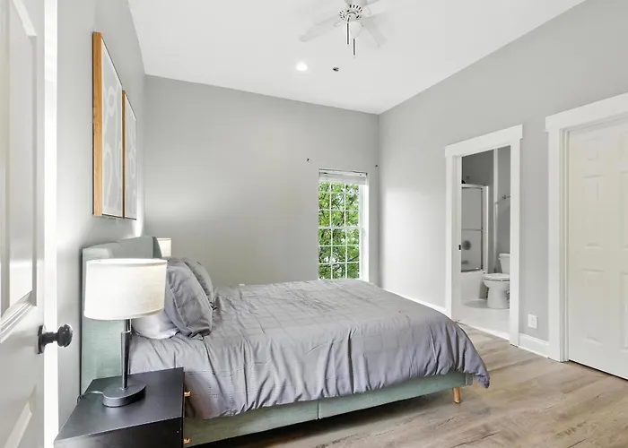 New Listing Bulldog Borough In Downtown Athens