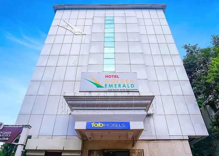 4 star hotel: Fabhotel Prime Golden Emerald - Nr St Mary'S Church Cni