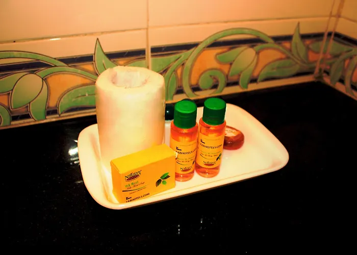 4 star hotel: Fabhotel Prime Golden Emerald - Nr St Mary'S Church Cni