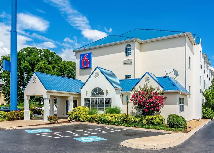 Motel 6 Downtown