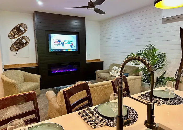 Modern 2Br Retreat In Harbor