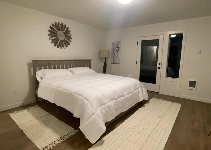 Studio In Forest Grove