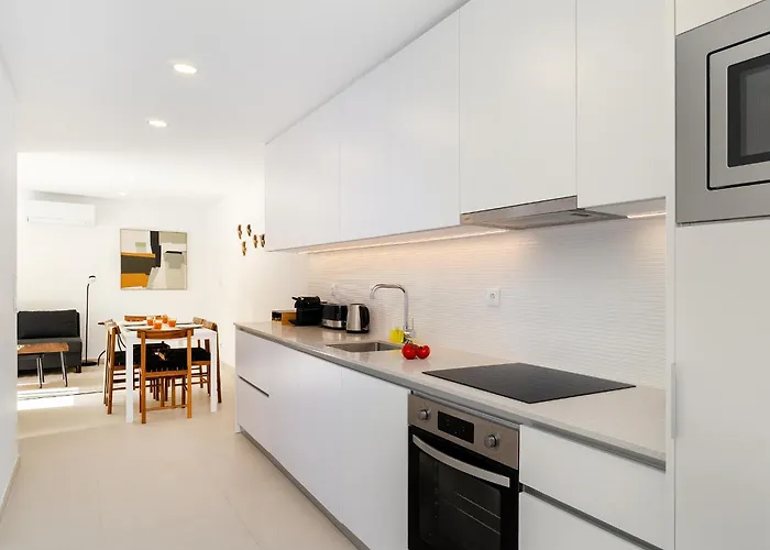 Whome Peaceful Alges Family Home Away From City Noise