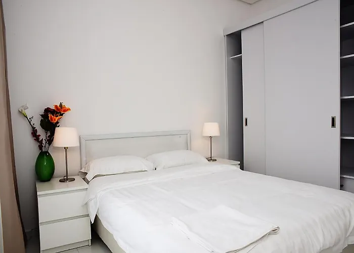 Al Bidaa Tower - Sea View - Family Only