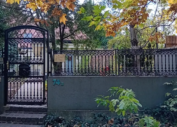 Buekkoes Bird Apartman