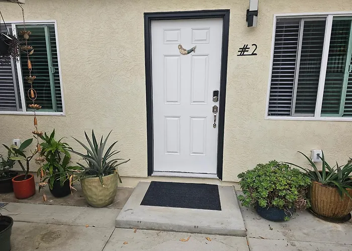 Beautiful New Construction 1Br With Full Size Appliances Centrally Located