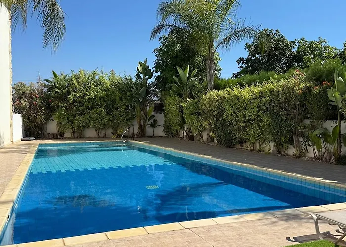Agia Marina Gardens - Rural Retreat With Shared Pool & Parking