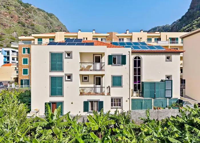 Ribeira Brava Studios - J