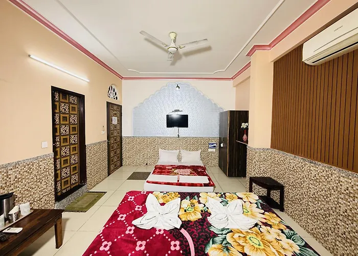 Moonlight Homestay & Hostel