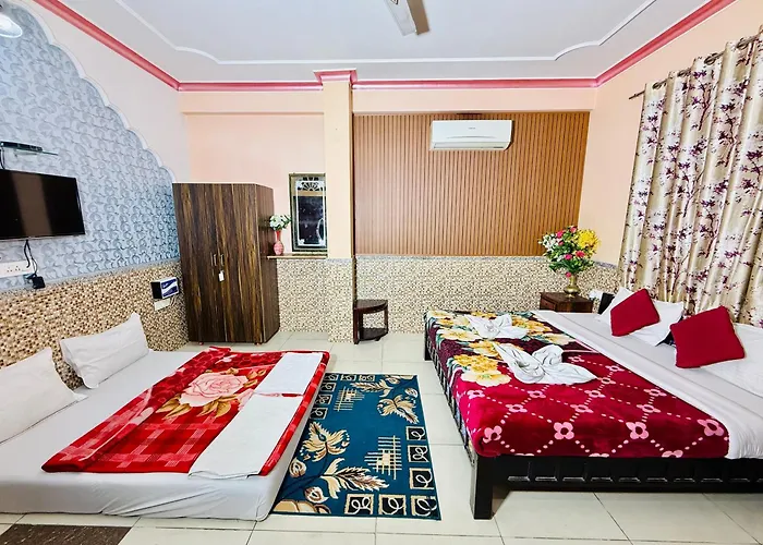 Moonlight Homestay & Hostel