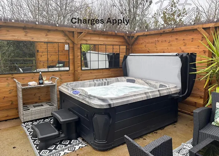 Beautiful One Bed Studio Flat - Dog Friendly