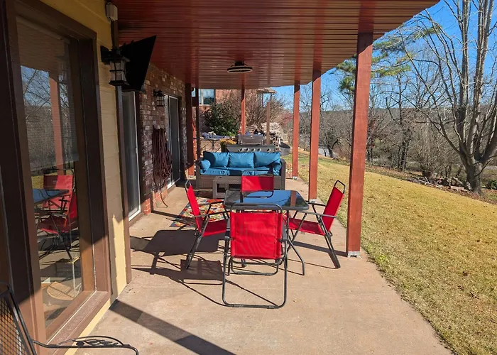 Li Airbnb - Nwa Mt Bike, Hike, And Golf Retreat