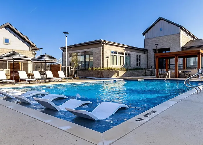 Gym Pool Washerdryer Workerfriendly A Plus Location