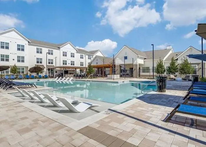 Workerfriendly Washer Dryer Gym Pool A Plus Location