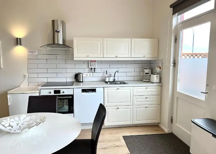 Lonid Apartment