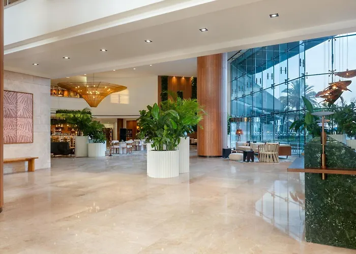 Yas Plaza Mangroves By Ihg