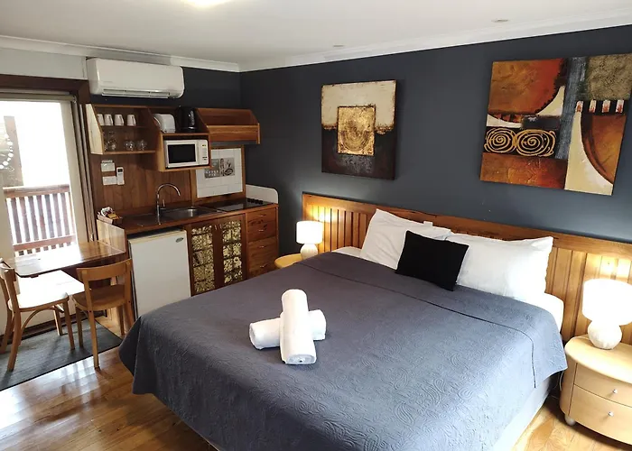 Hotel with view: Adamsons Riverside