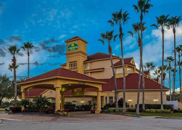 La Quinta By Wyndham Orlando Airport North - On Property Food Trucks & Free Airport Shuttle!